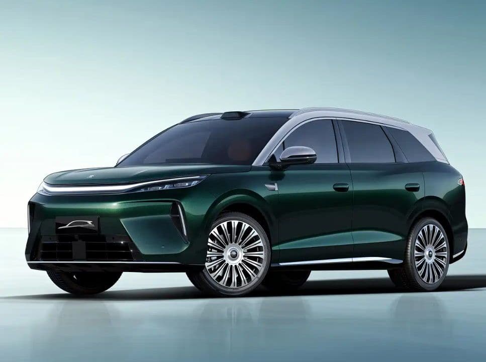 Новый BYD Tang